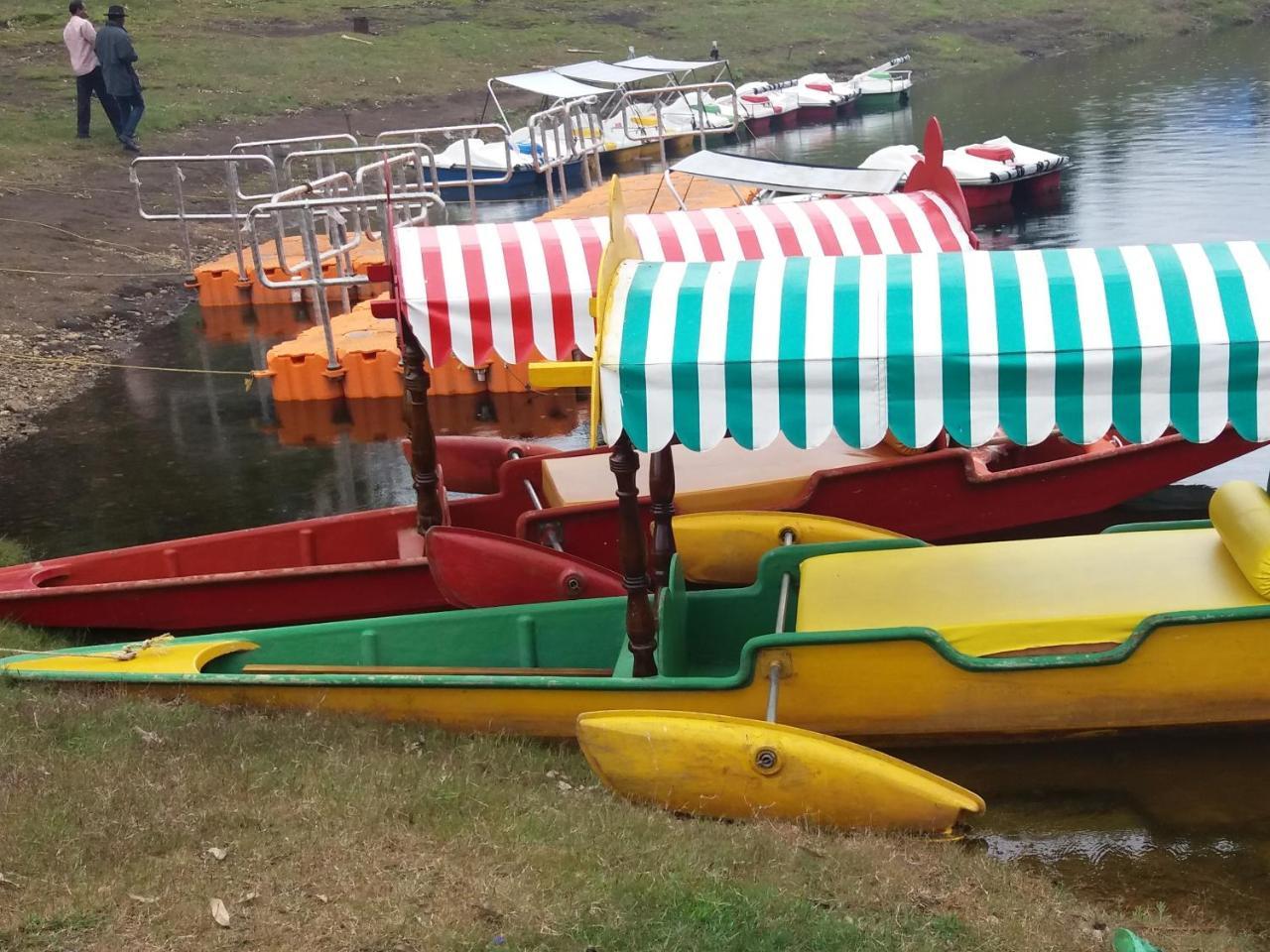 Monsoon Grande Hotel Munnar Exterior foto