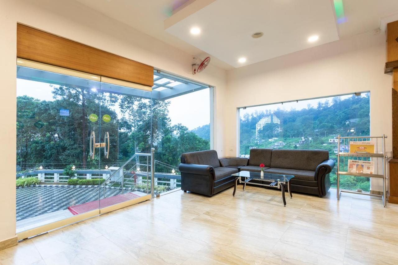 Monsoon Grande Hotel Munnar Exterior foto
